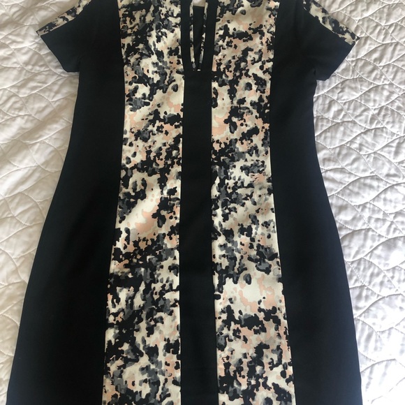 Banana Republic Structured Tshirt Dress - size 2 - perfect condition. - Picture 3 of 3